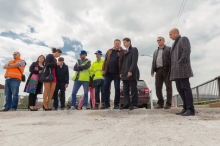 Mesto navrhuje predĺžiť jazdný pruh na nadjazde